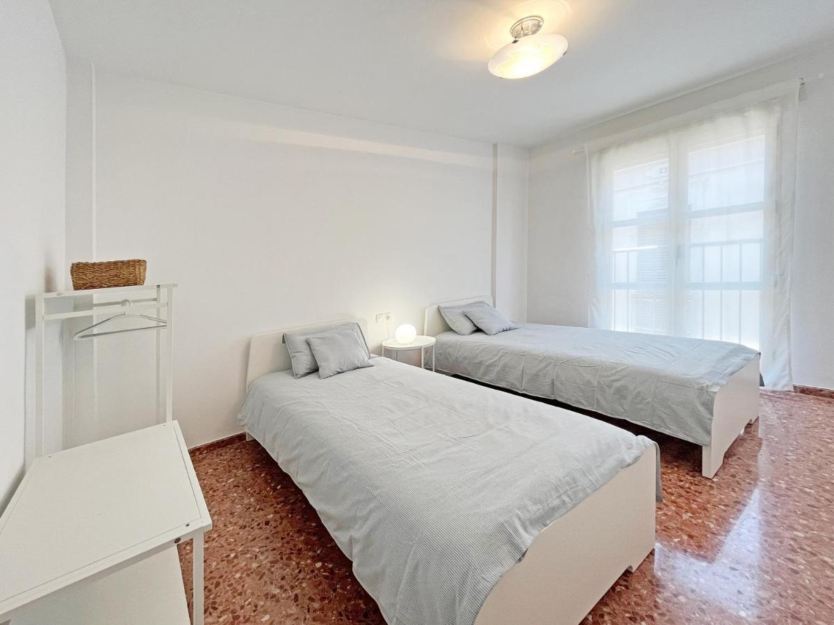 Global Properties, De 3 En *