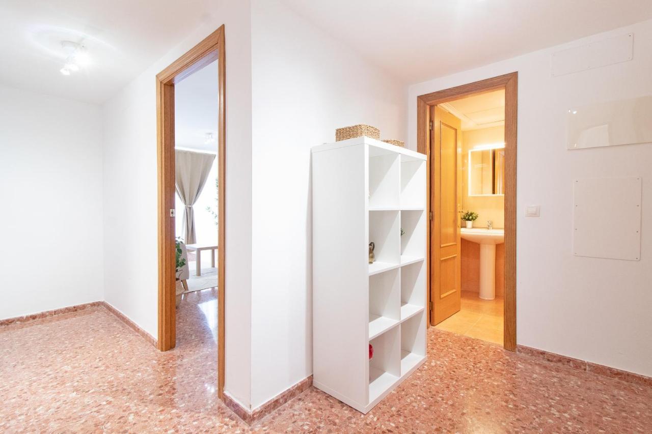 Global Properties, De 3 En Apartment